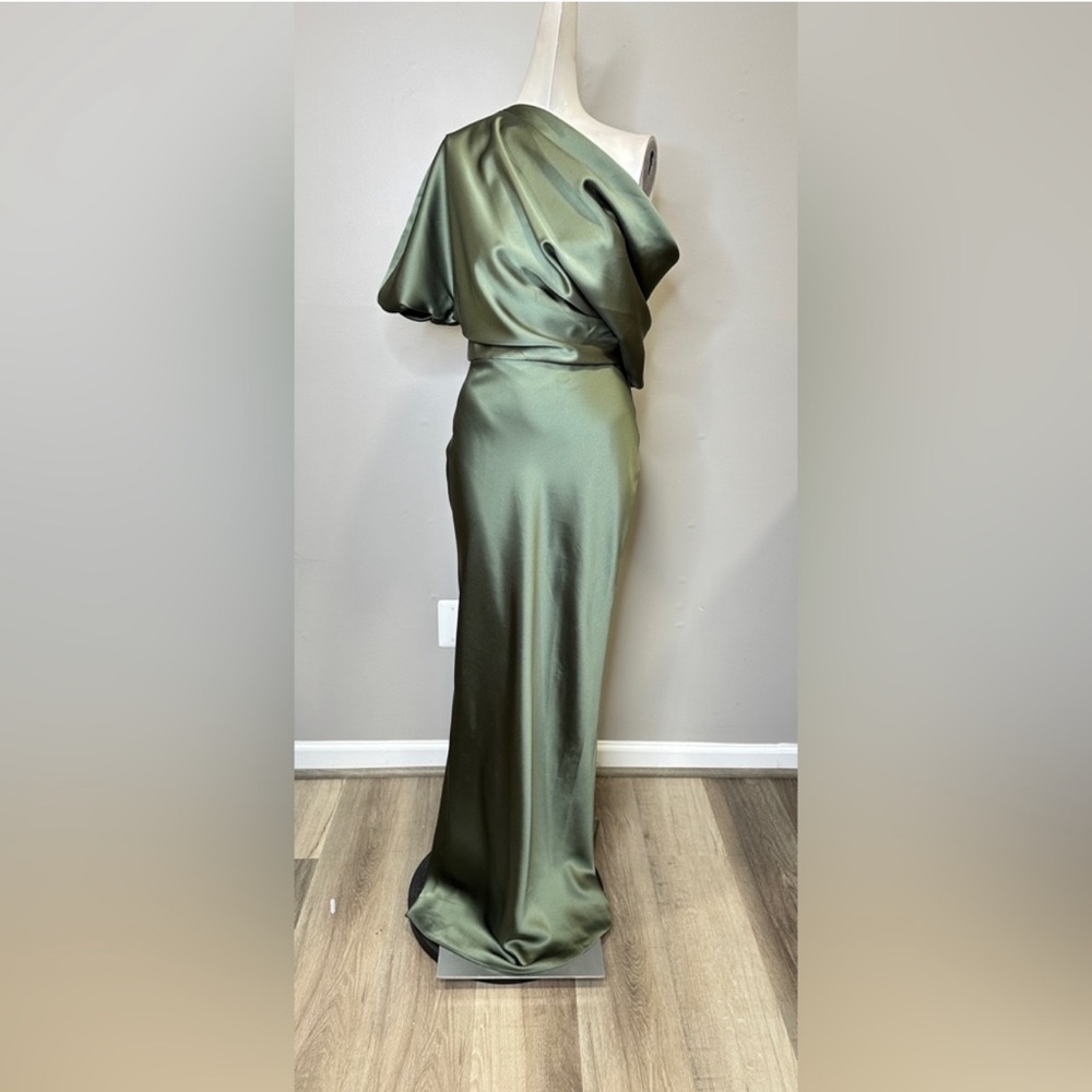 AMSALE Pryce Satin One Shoulder Gown Olive Size 4 - Picture 8 of 15